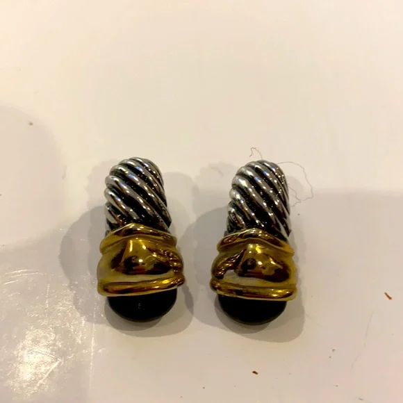 COSTUME CLUP ON EARRINGS DESIGHNER LOOK SILVER AND GOLD TONE BLACK STONE - Picture 3 of 8